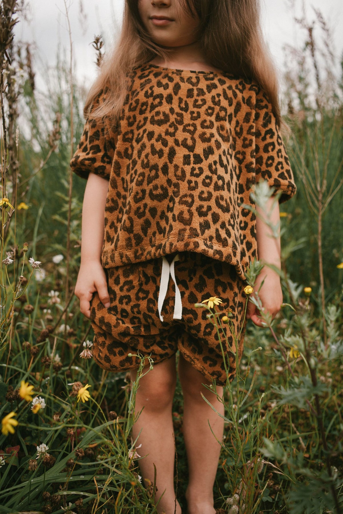 daily brat leopard towel t-shirt sandstone