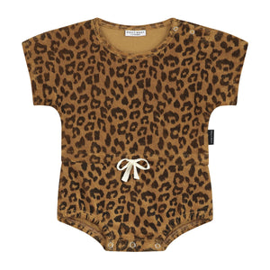 daily brat joe leopard suit sandstone