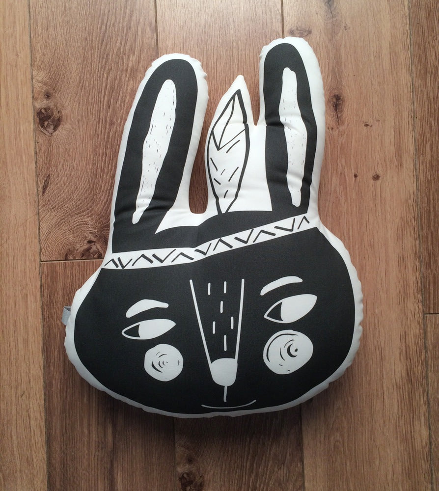Amayadeeme kussen wild rabbit